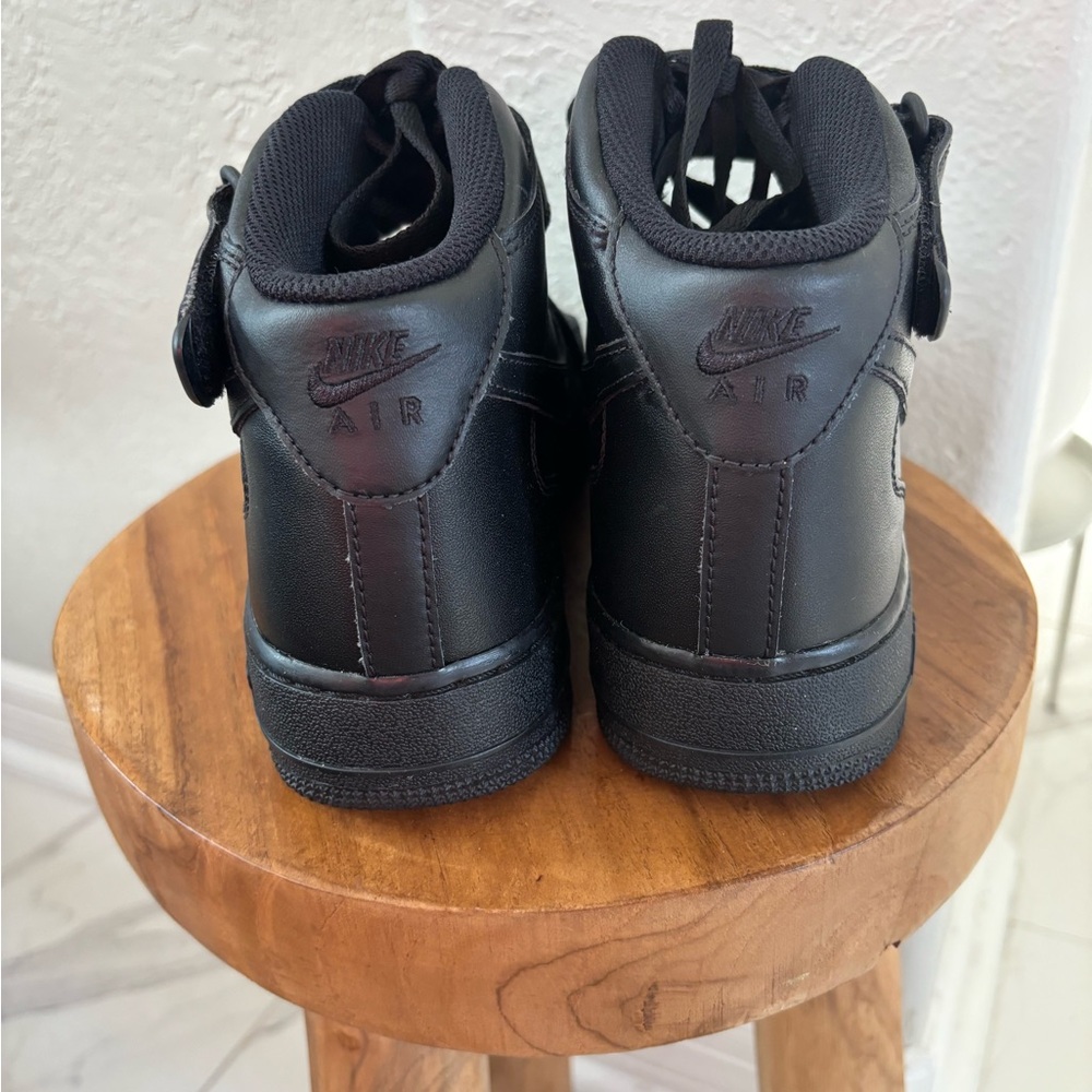 Nike air force 1 Black High-Top Leather Sneakers with Ankle Strap - Picture 5 of 11